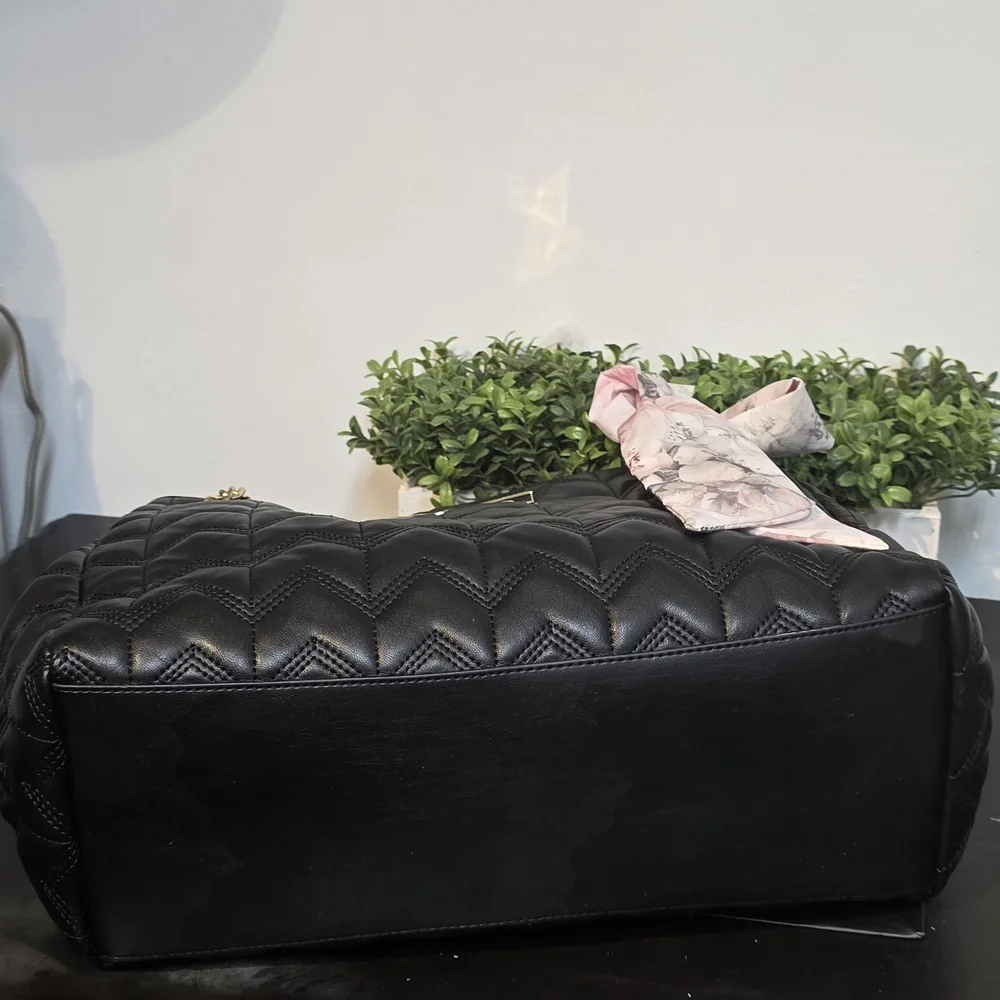 Betsey Johnson Black Quilted Shoulder Bag with Floral Accent - Picture 3 of 10